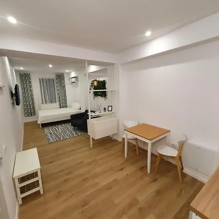 Pearl Studio Apartment