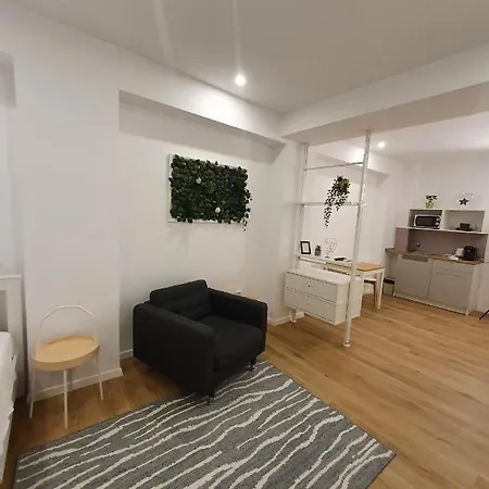 Pearl Studio Apartment
