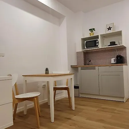 Pearl Studio Apartment *